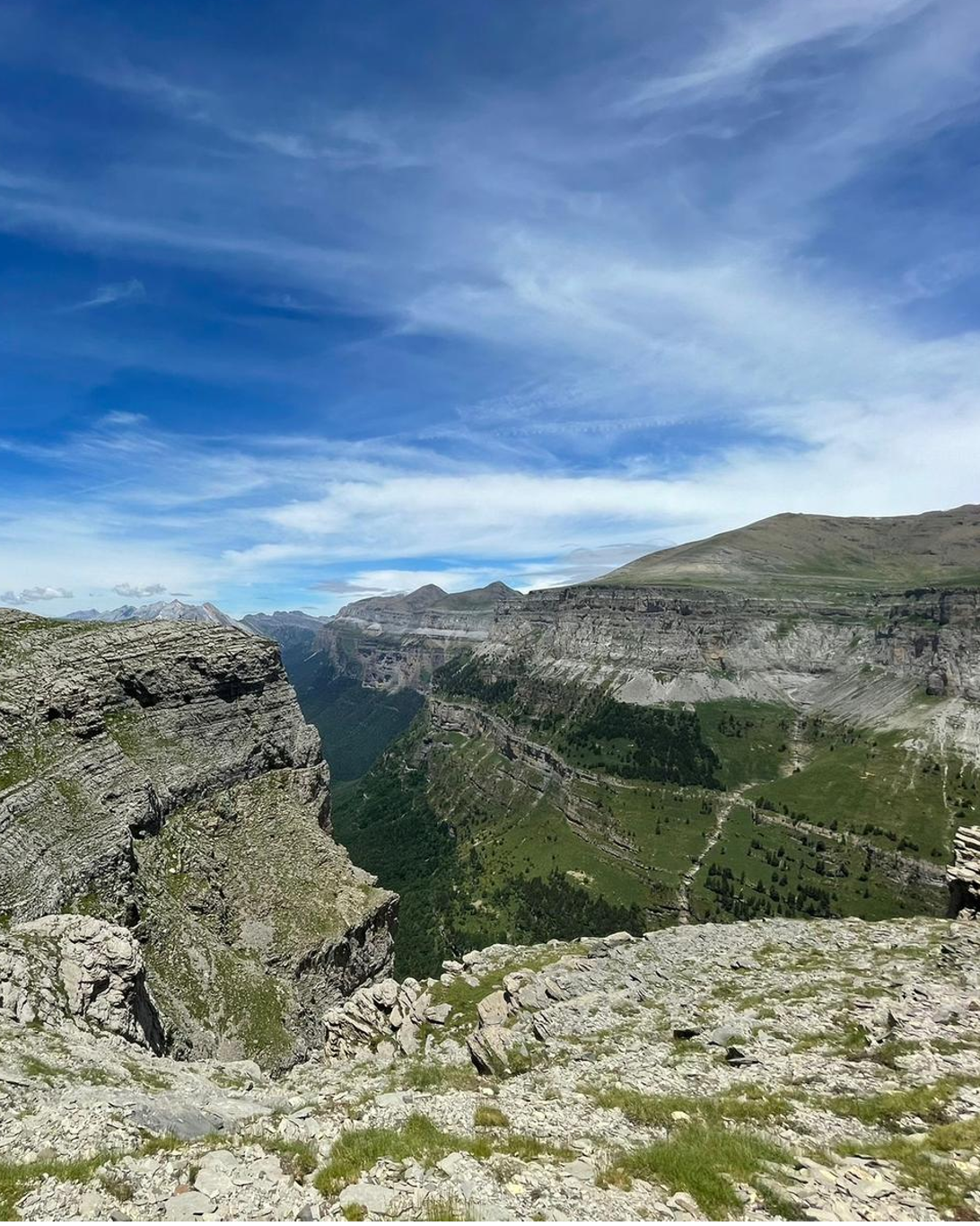 12. Vistas valle