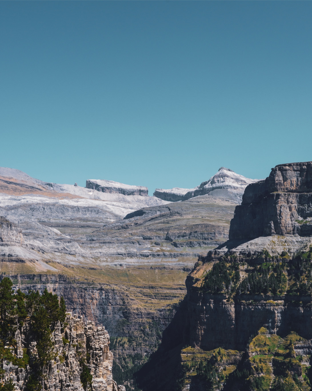panoramica-valle-ordesa-montanas